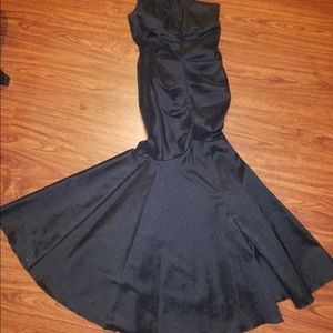 Off the shoulders broach dress